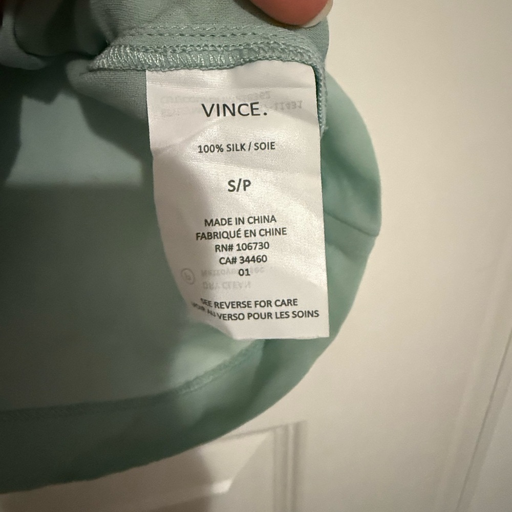 Vince Pleated Mint Green Sleeveless Silk Top Size Small - Picture 7 of 11